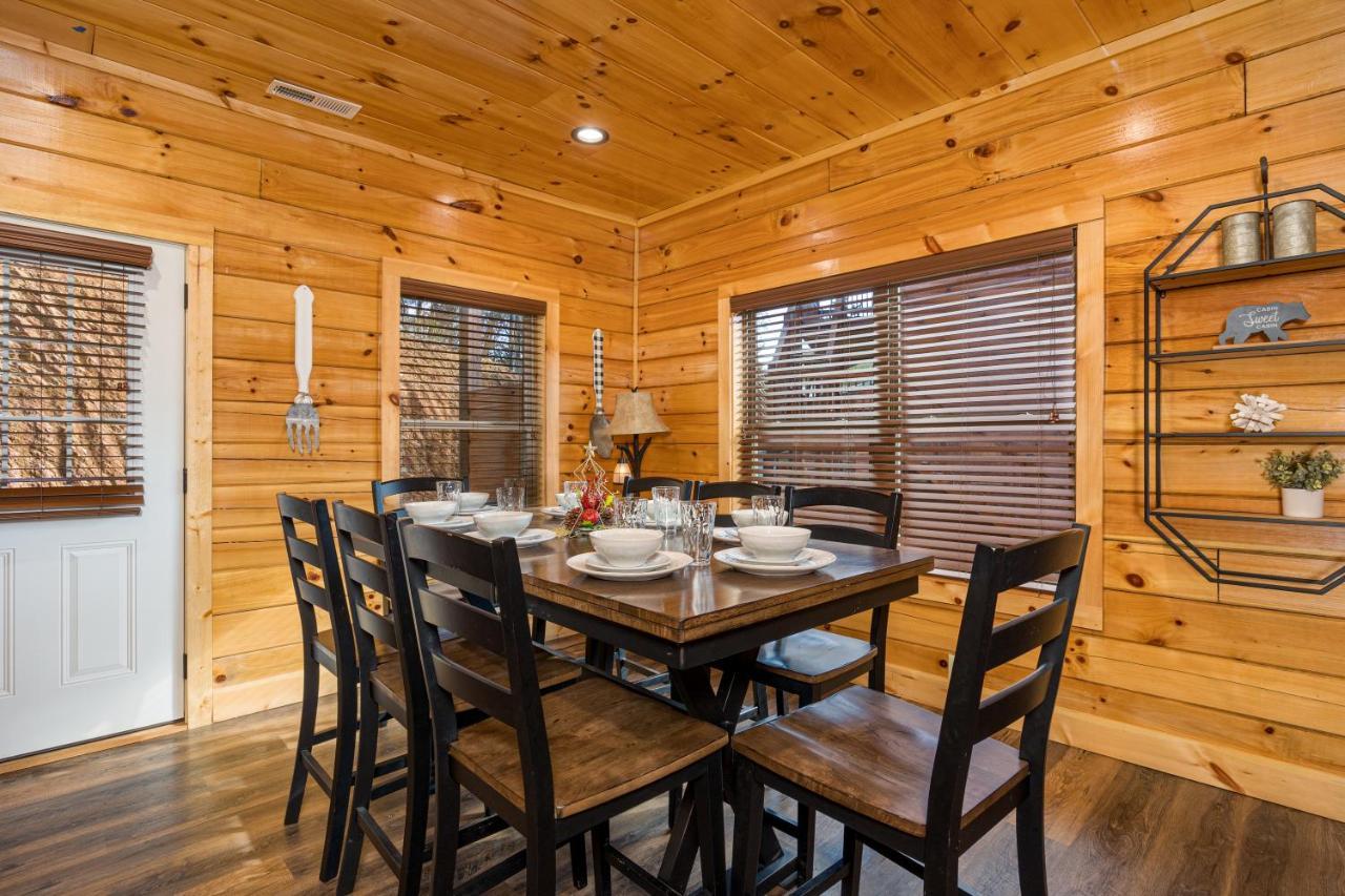 5Bd5B Escape Cabin With 2 Hottubs, Thtr &Game Rm,1Mi To The Parkway! 4Mi To Dollywood - Spring Deal Pigeon Forge Esterno foto