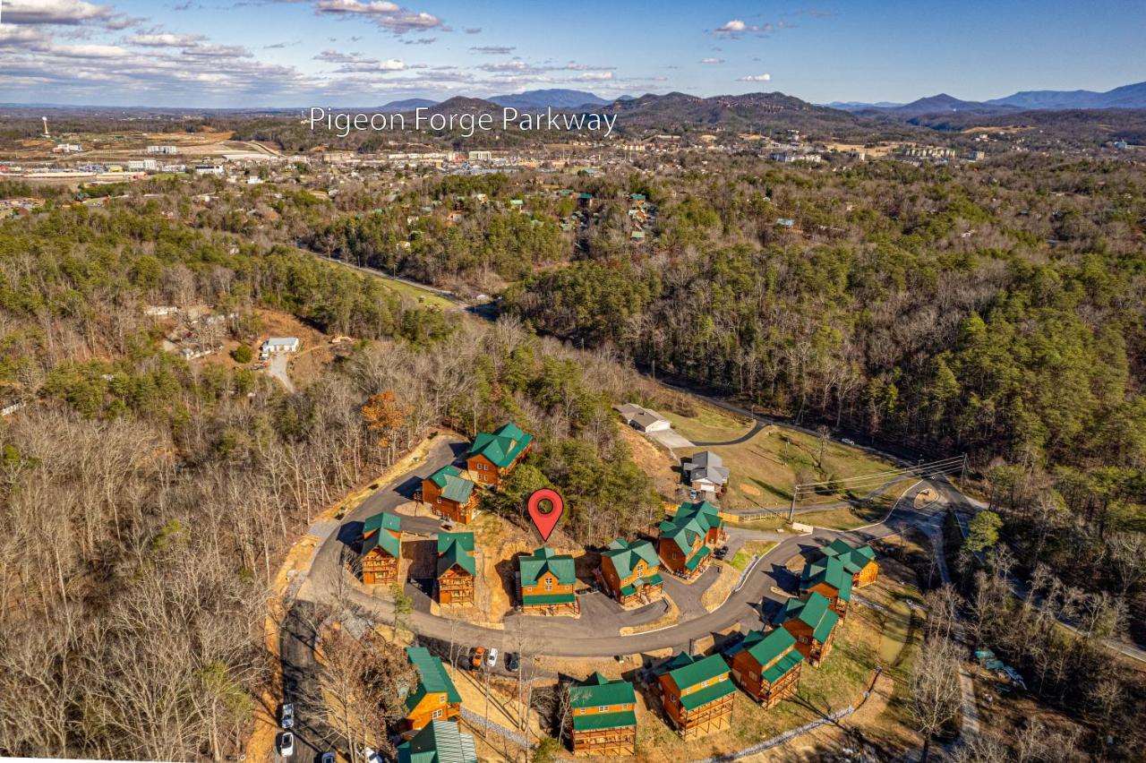 5Bd5B Escape Cabin With 2 Hottubs, Thtr &Game Rm,1Mi To The Parkway! 4Mi To Dollywood - Spring Deal Pigeon Forge Esterno foto