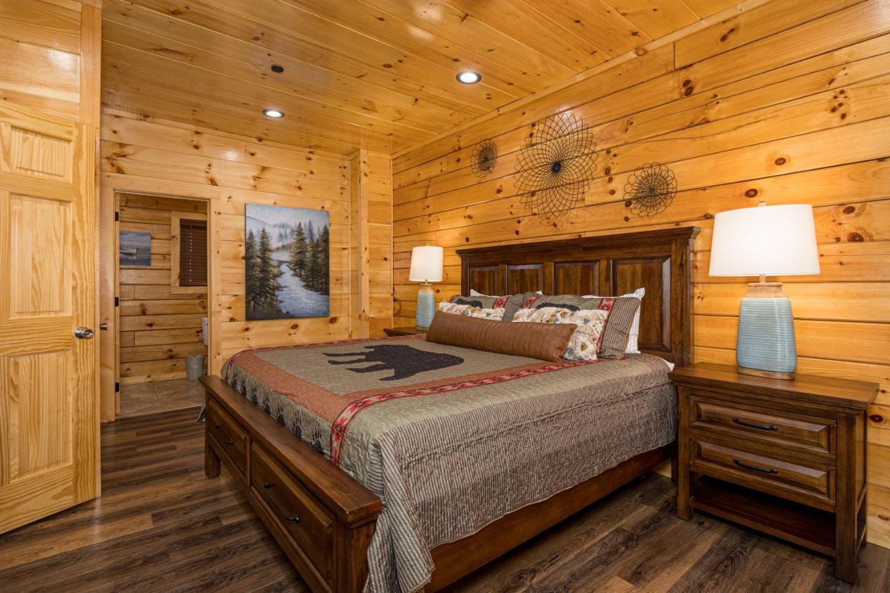 5Bd5B Escape Cabin With 2 Hottubs, Thtr &Game Rm,1Mi To The Parkway! 4Mi To Dollywood - Spring Deal Pigeon Forge Esterno foto