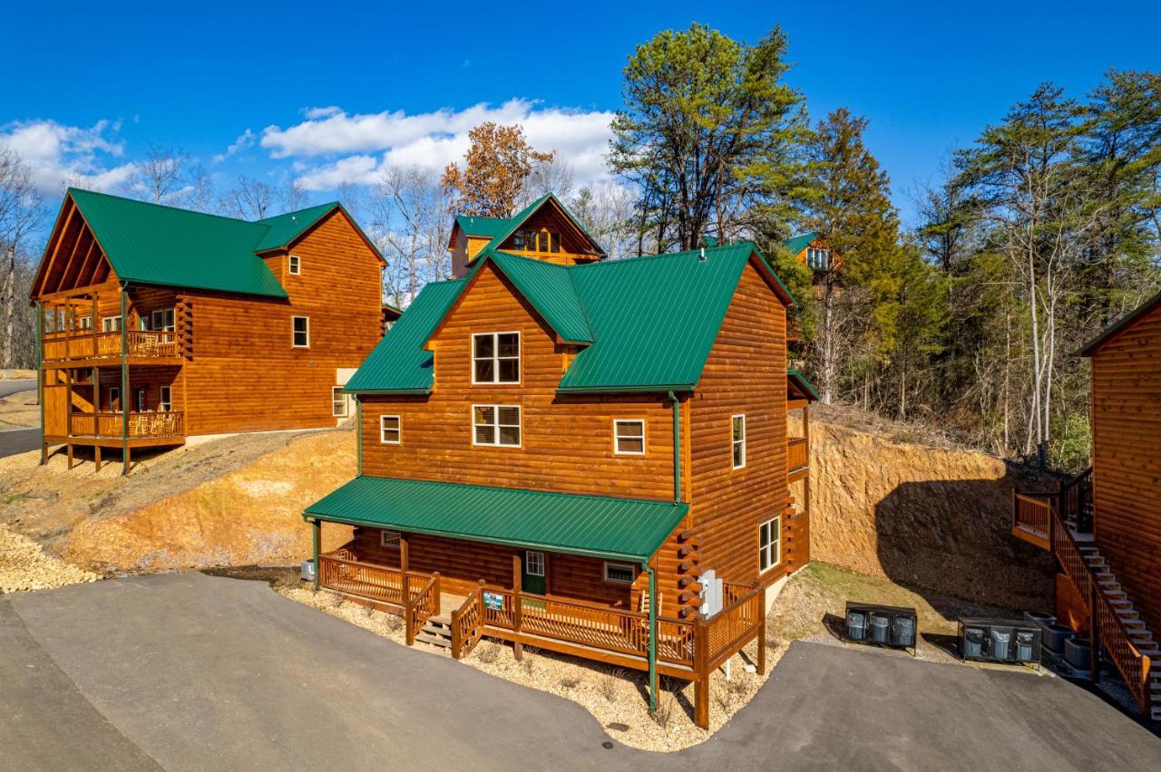 5Bd5B Escape Cabin With 2 Hottubs, Thtr &Game Rm,1Mi To The Parkway! 4Mi To Dollywood - Spring Deal Pigeon Forge Esterno foto