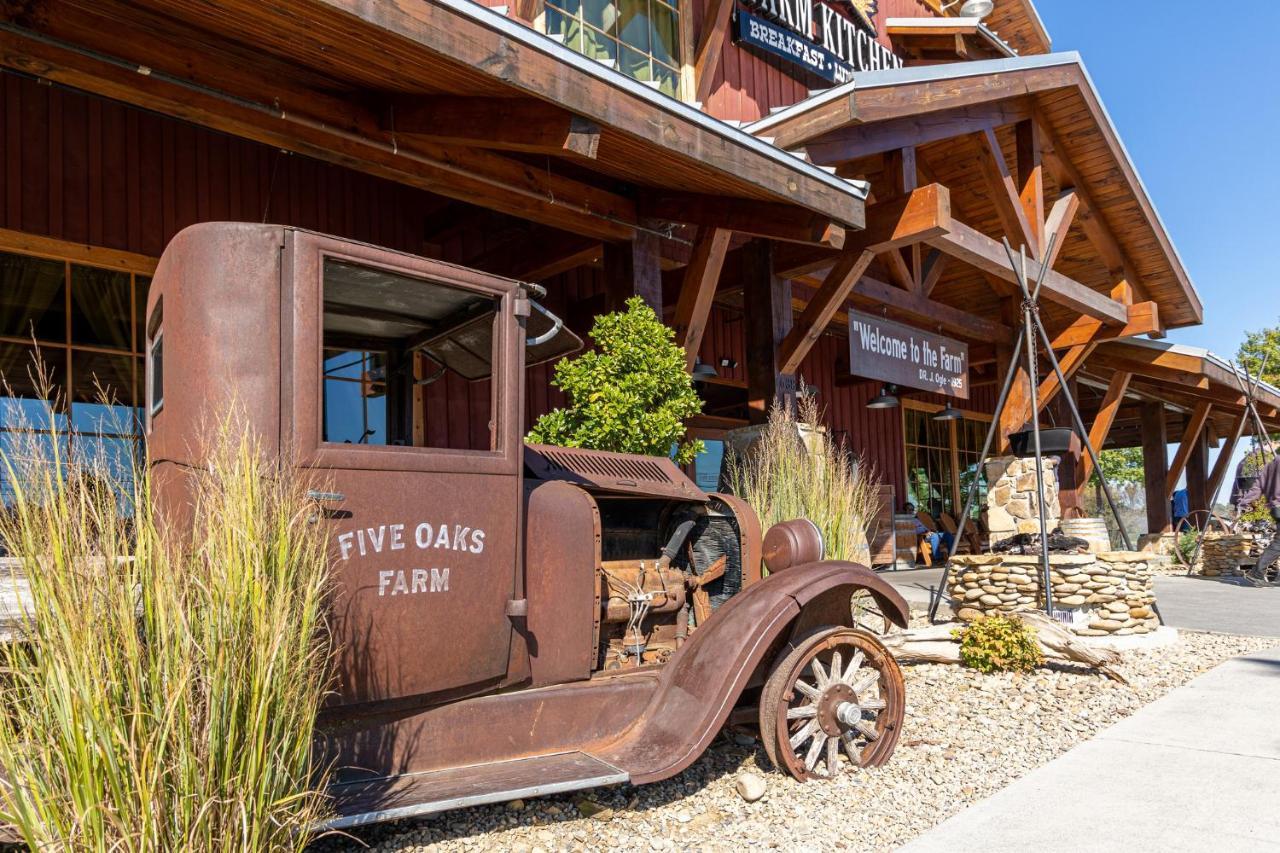 5Bd5B Escape Cabin With 2 Hottubs, Thtr &Game Rm,1Mi To The Parkway! 4Mi To Dollywood - Spring Deal Pigeon Forge Esterno foto