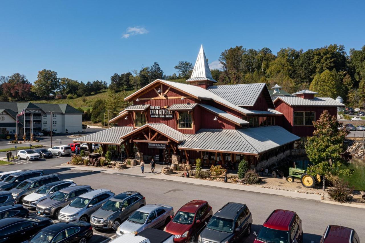 5Bd5B Escape Cabin With 2 Hottubs, Thtr &Game Rm,1Mi To The Parkway! 4Mi To Dollywood - Spring Deal Pigeon Forge Esterno foto